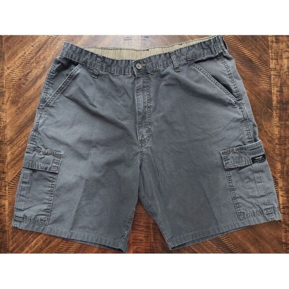 Wrangler Cargo Shorts Mens Size 38 Medium Gray 100% Cotton Hiking Camping Shorts